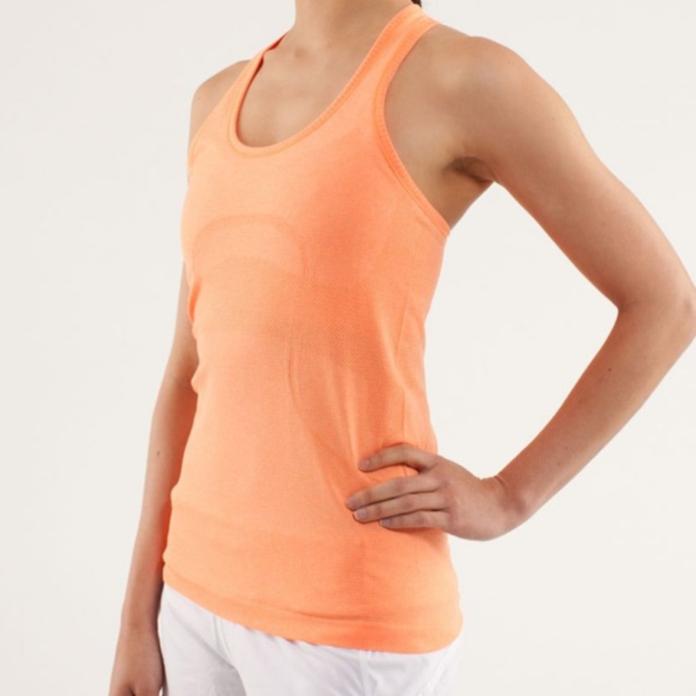 Lululemon Swiftly tank in color Pizazz light orange size 6